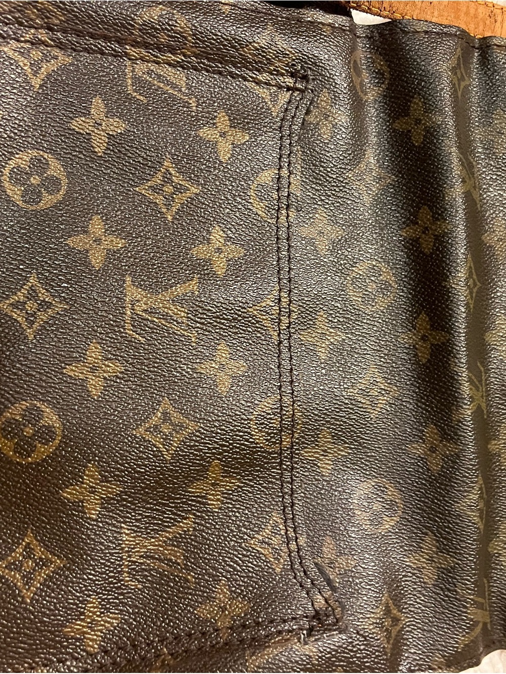 Vintage Monogram Canvas Crossbody Bag (not sure if authentic LV) read below - Picture 8 of 12
